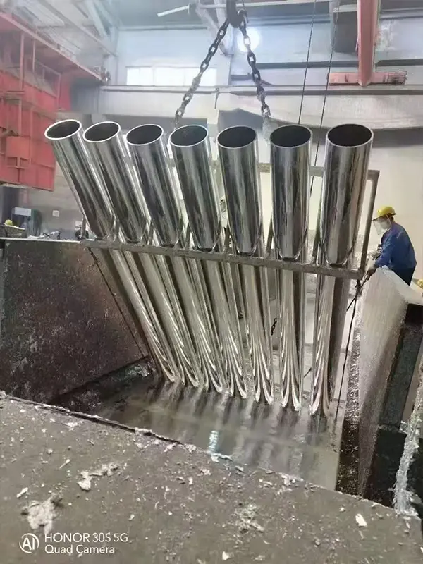 Hot Dip Galvanized Cold Rolled Seamless Steel Pipe